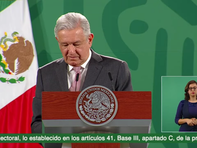 Normalistas deben dejar de lado la violencia: AMLO