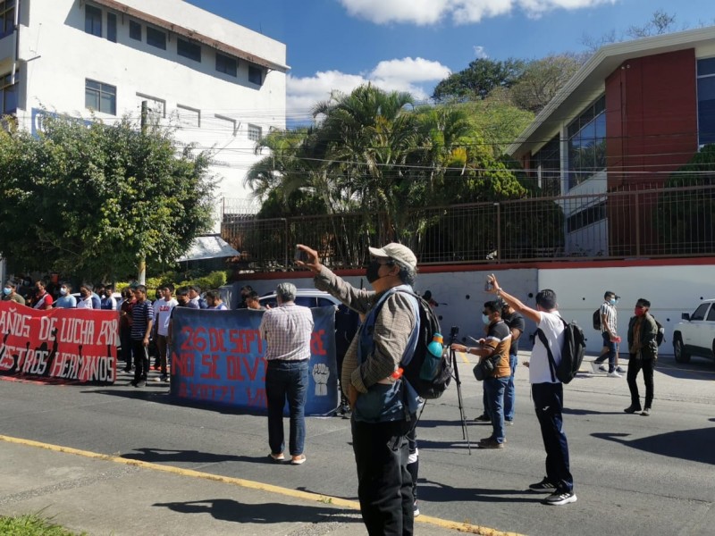 Normalistas exigen resultados del caso Ayotzinapa