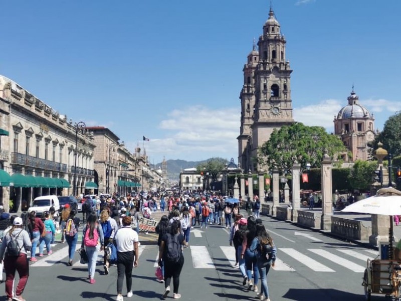 Normalistas marchan una vez más en Morelia