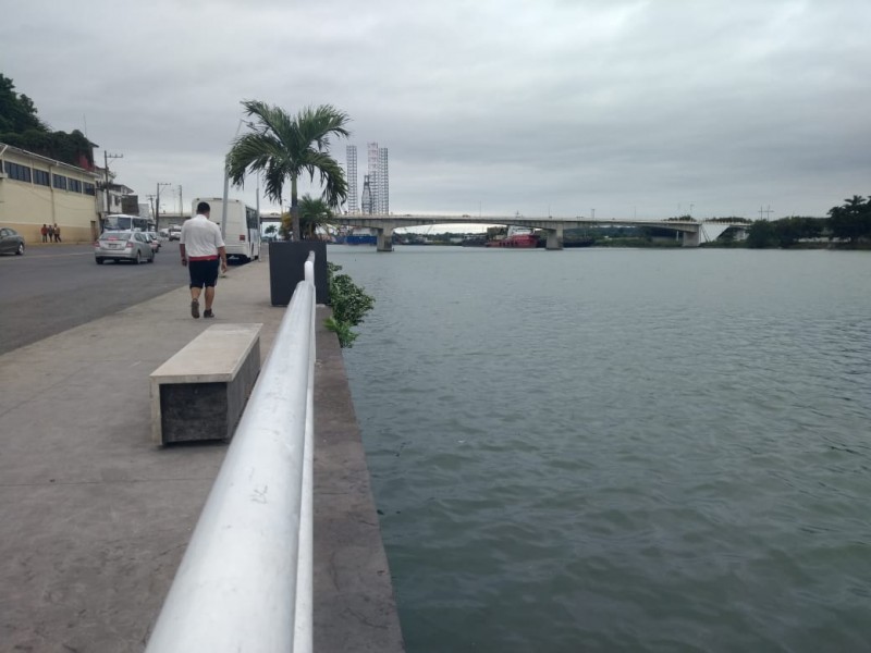 Nublados con ambiente fresco para Tuxpan