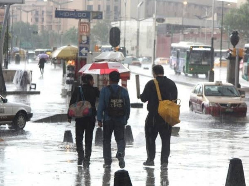 Nublados, posibles lluvias y granizo para CDMX