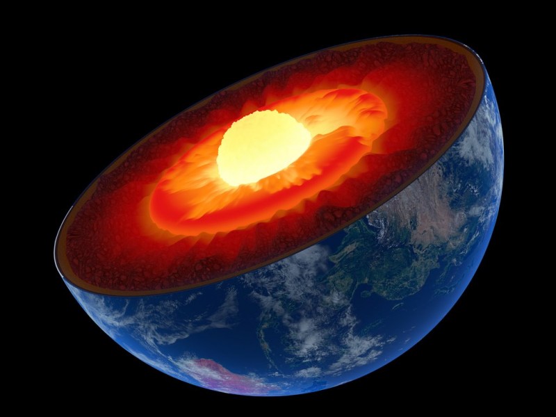 Núcleo de la Tierra gira más lento, traerá consecuencias