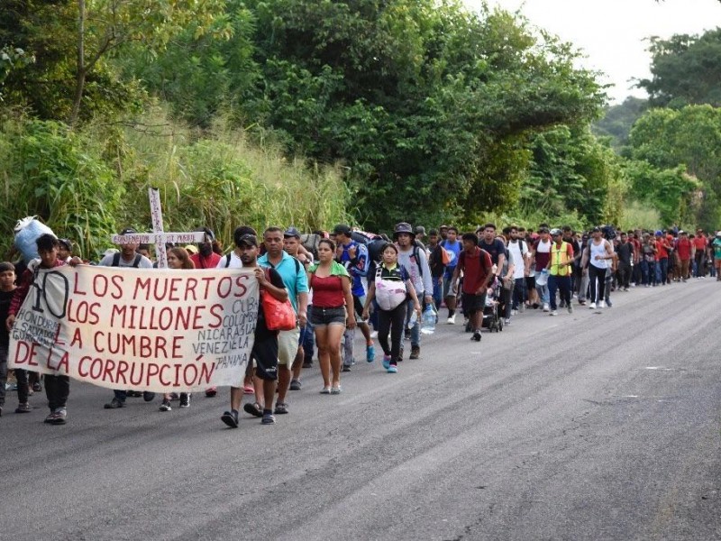 Nueva caravana de migrantes avanza de Tapachula hacia Huixtla