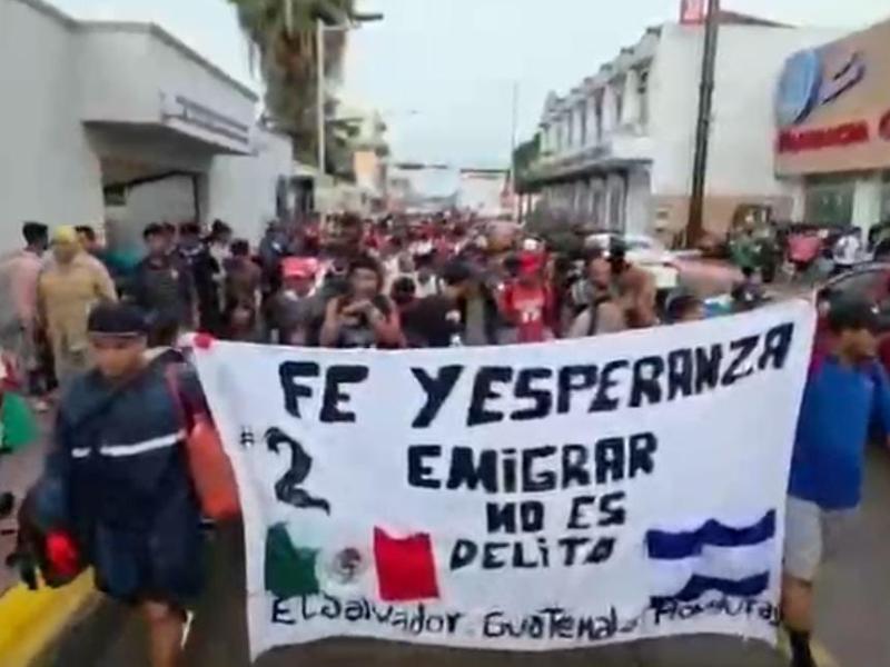 Nueva caravana migrante parte de Tapachula con destino a los Estados Unidos