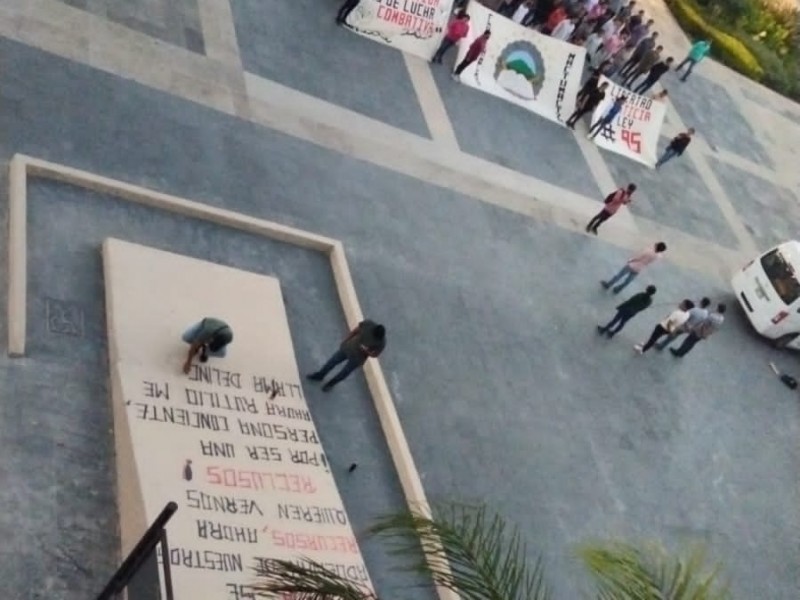 Nueva Manifestación de Normalistas en Chiapas.