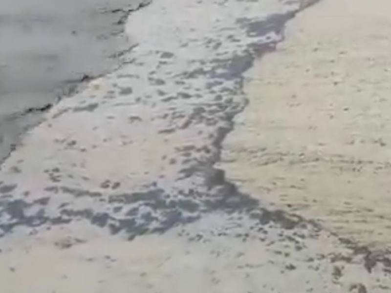 Nuevo derrame de hidrocarburo afecta playas de Bahía La Ventosa