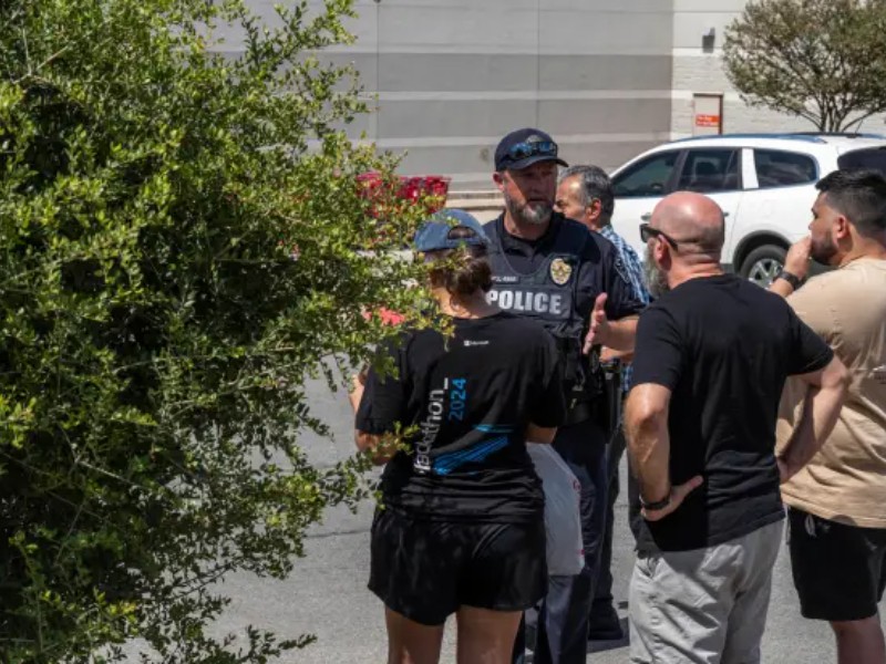 Nuevo tiroteo en Texas: 3 muertos en estacionamiento de tienda