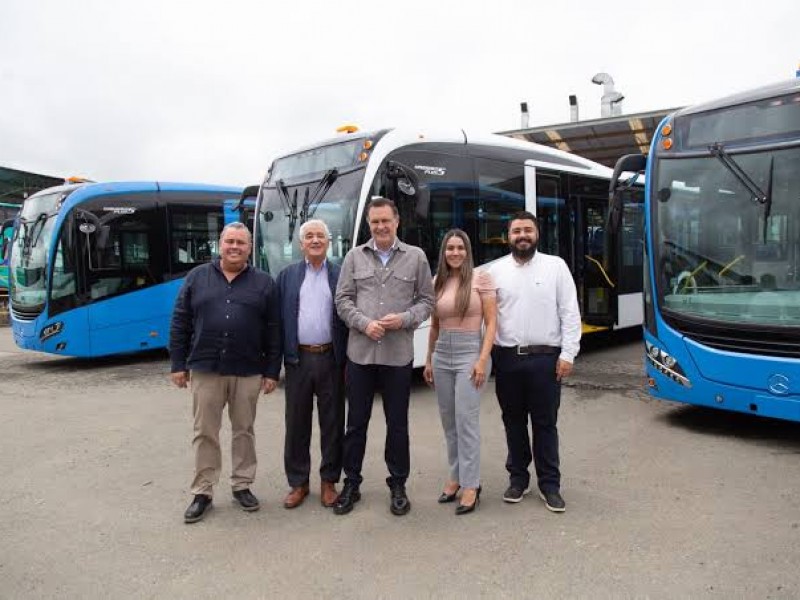 Nuevos camiones de Qrobus llegaron de Veracruz