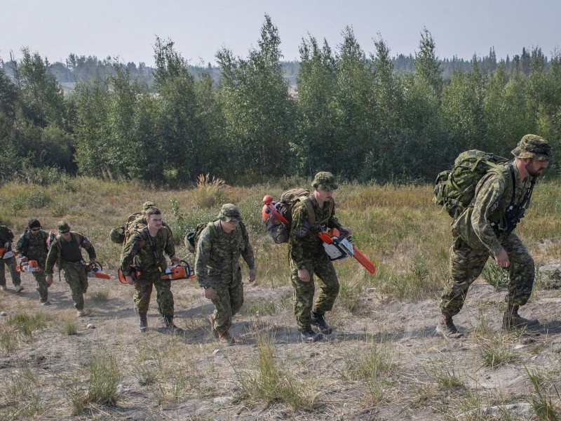 Nuevos incendios obligan a ampliar las evacuaciones en Canadá