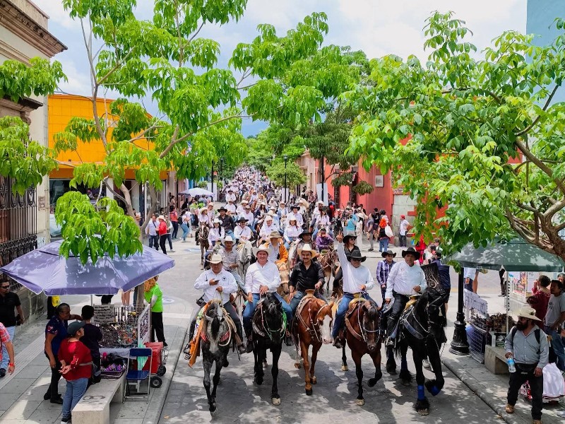 Oaxaca de Juárez en la 8ª Cabalgata Ranchos Unidos