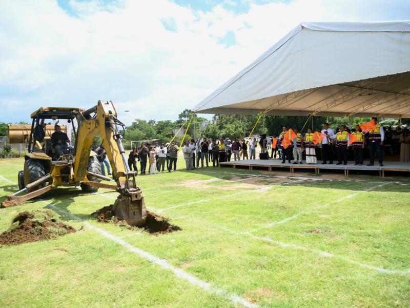 Oaxaca inicia construcción de cinco bachilleratos con inversión de casi 100 millones