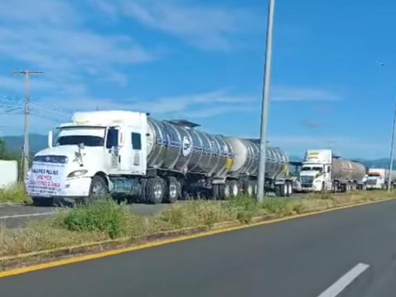 Oaxaca mantiene circulación libre pese al paro nacional de transportistas