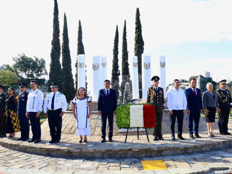 Oaxaca rinde homenaje a los Niños Héroes