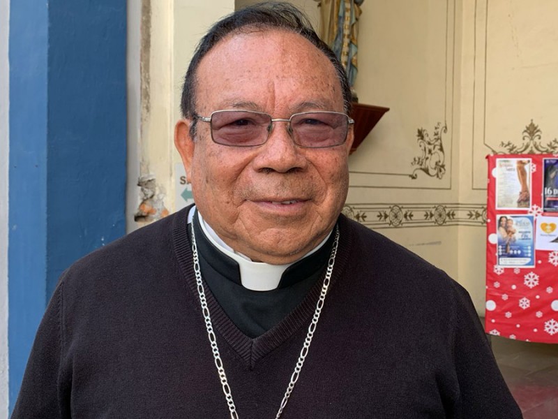 Obispo de Tepic pide a feministas ir al psiquiatra
