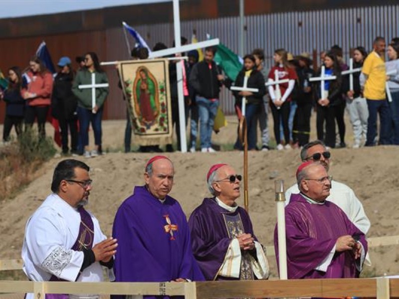 Obispos de México y EE.UU. celebran misa por migrantes fallecidos