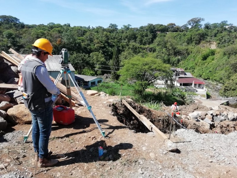 Obra de puente en Xico sigue su proceso