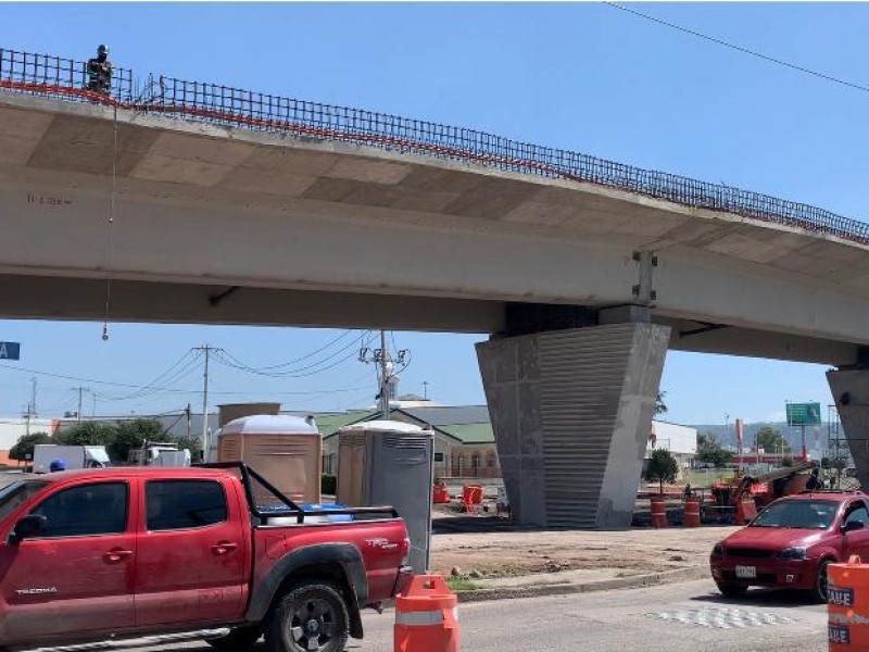 Obra de viaducto poniente presenta avance del 75 %