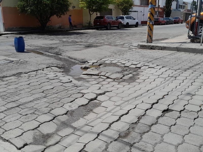Obra en 16 Poniente también se hunde