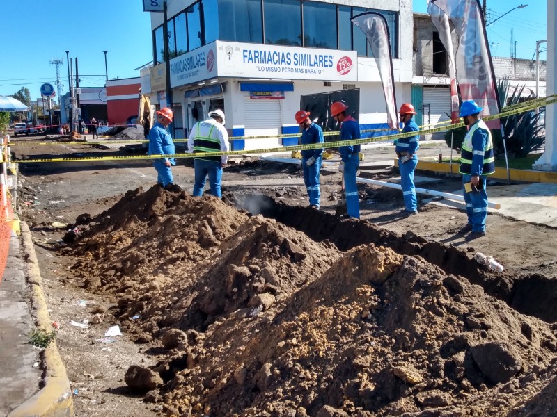 Obra frente a Ley Mololoa causa explosión