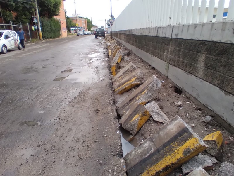 Obra inconclusa afecta a vecinos de Agua Santa