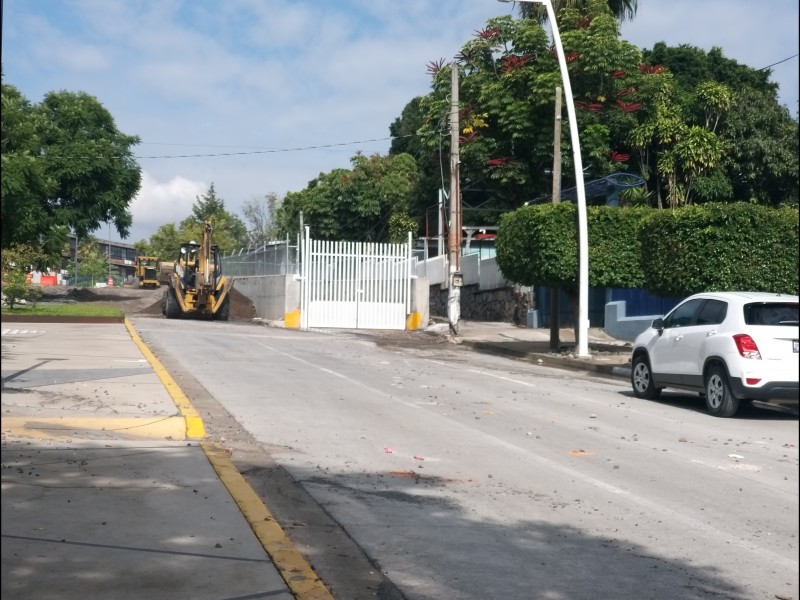 Obras de L3 dejan estragos a vecinos de Alcalde Barranquitas