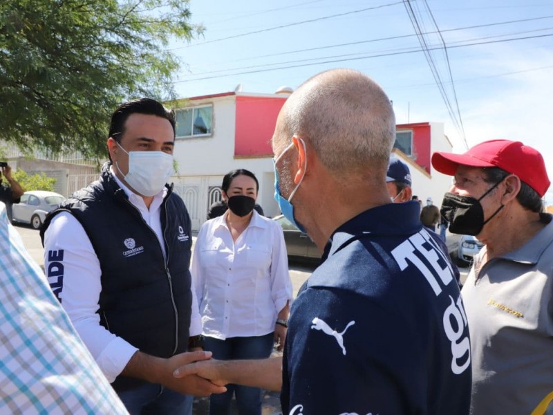 Obras de mantenimiento vial en la colonia Universo 2000