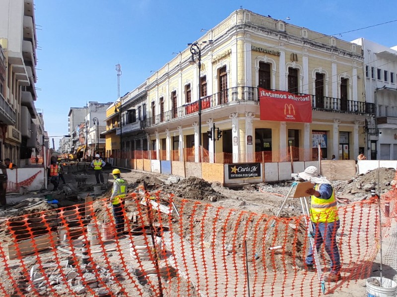 Obras del centro provocan bajas ventas y recorte de personal en comercios