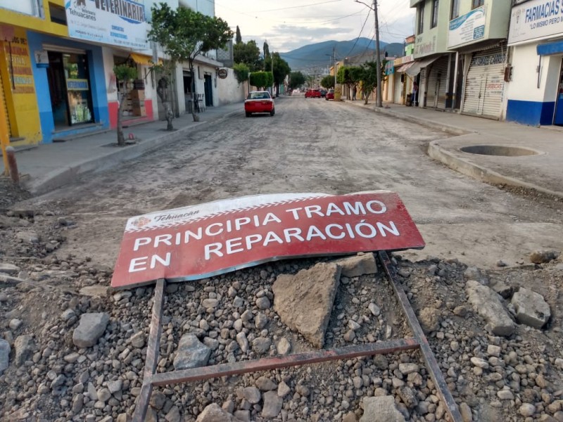 Obras detenidas afecta a comercios y vecinos