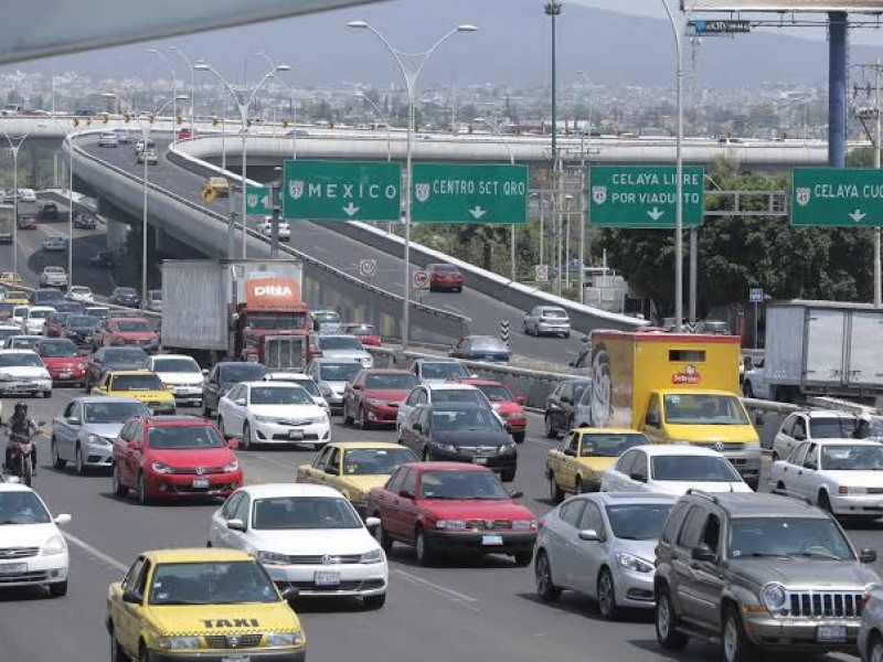 Obras en Avenida 5 de Febrero al 60%