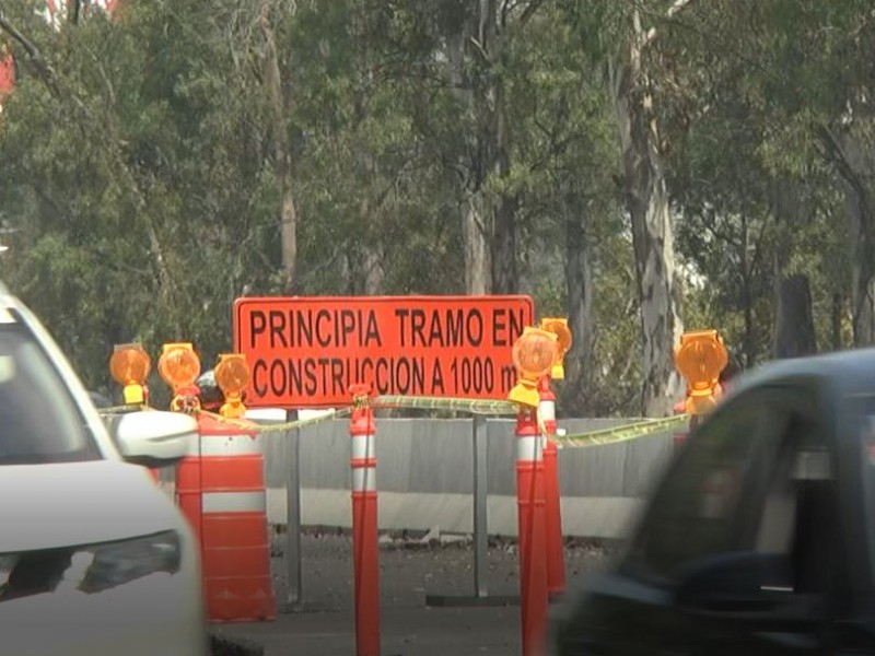 Obras en Periférico retrasan trayectos hasta en media hora