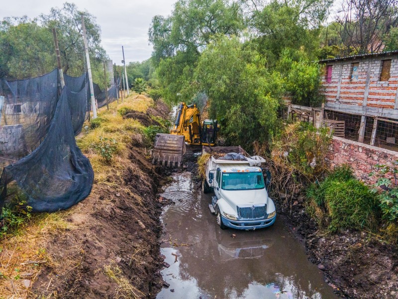 Obras preventivas por lluvias en El Marqués