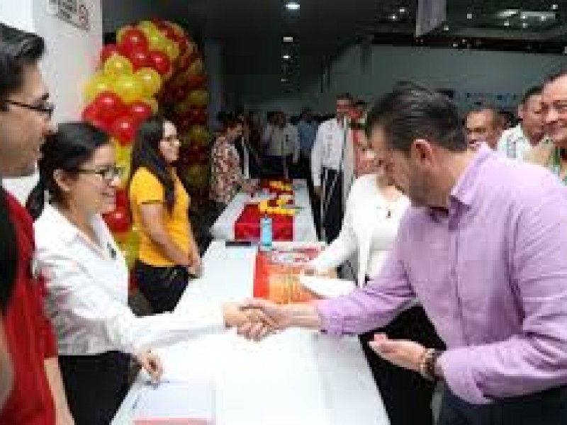 Ofertará SEyT plazas laborales en SCLC, Tapachula y TGZ