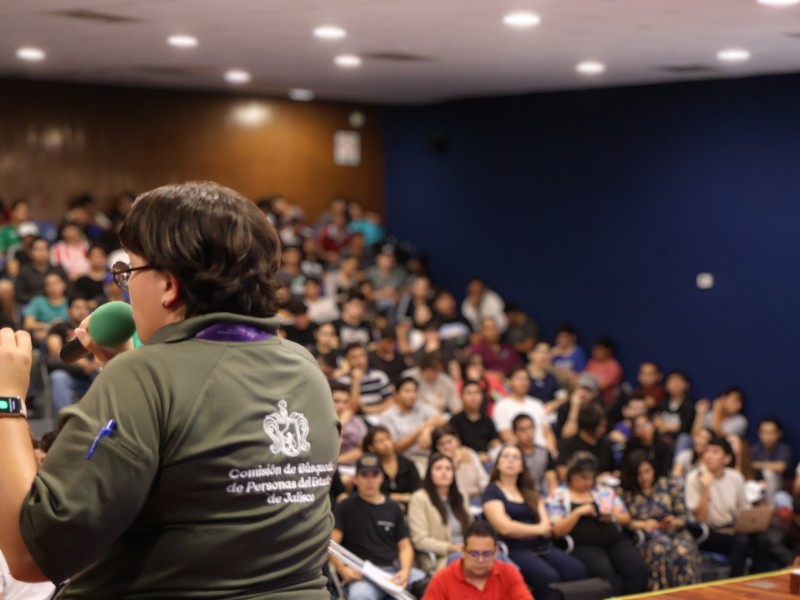 Ofrecen pláticas a estudiantes para prevenir reclutamiento forzado juvenil