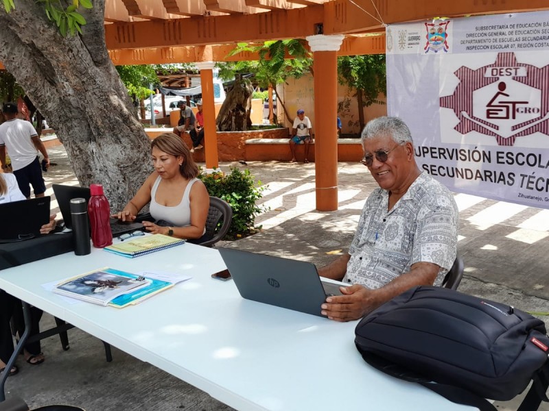 Ofrecen un espacio a supervisión escolar de zona 07