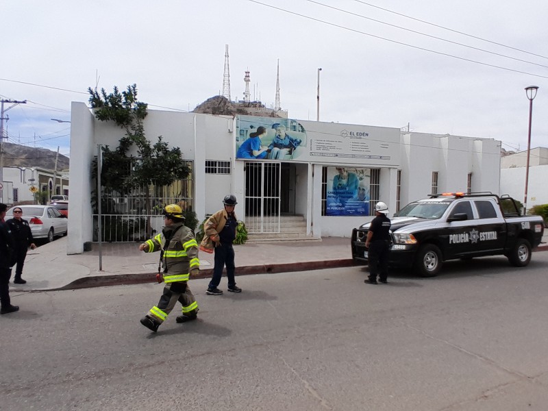 Olor a gas en estancia para adultos moviliza a bomberos