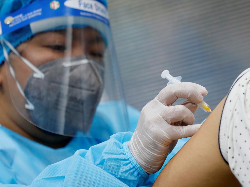 OMS pide apoyar a países pobres con su vacunación