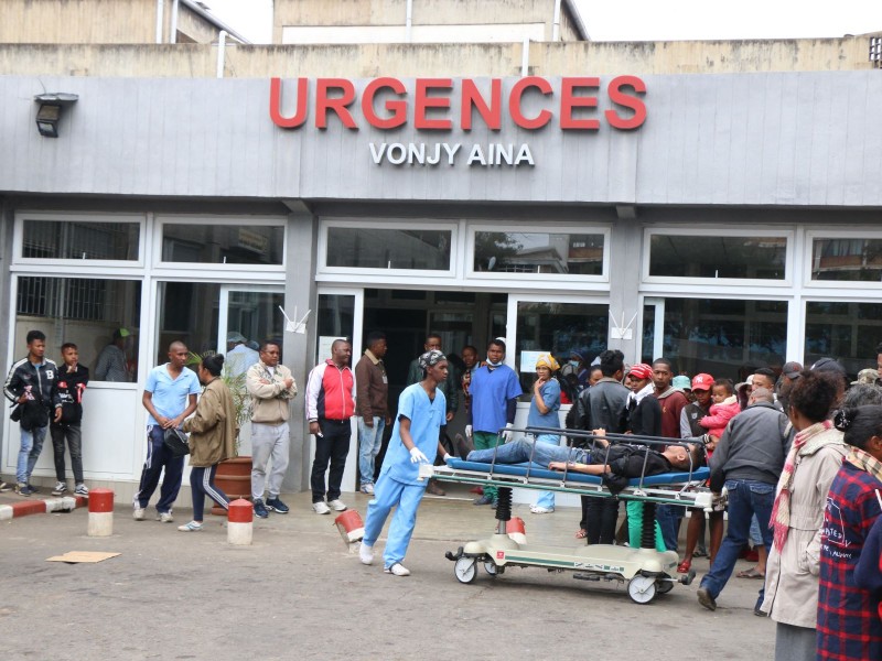 Once menores muertos tras incendio de hospital en Senegal