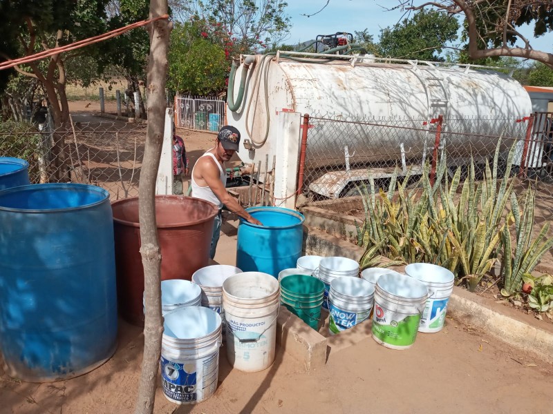 Once municipios ya reciben agua en pipas