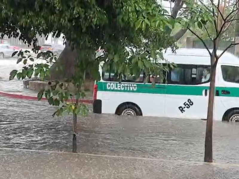 Onda Tropical 2 genera tromba y afectaciones en Tuxtla