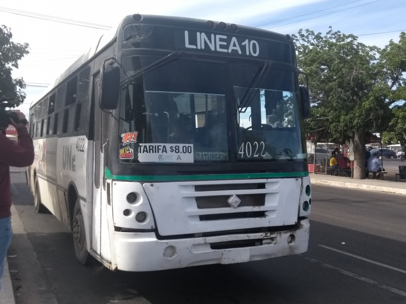 Operadores de urbanos podrían parar servicio por asaltos