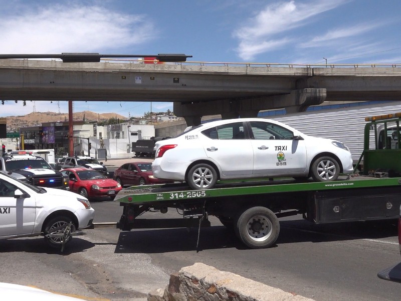 Operativo contra taxis piratas retiró de circulación 69 vehículos
