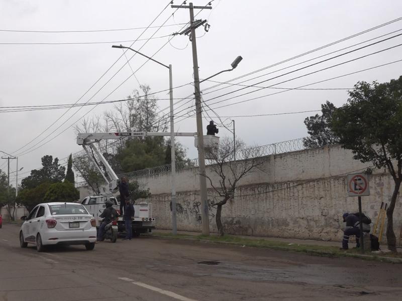 Operativo de limpieza en 32 panteones de Durango por Día de Muertos.