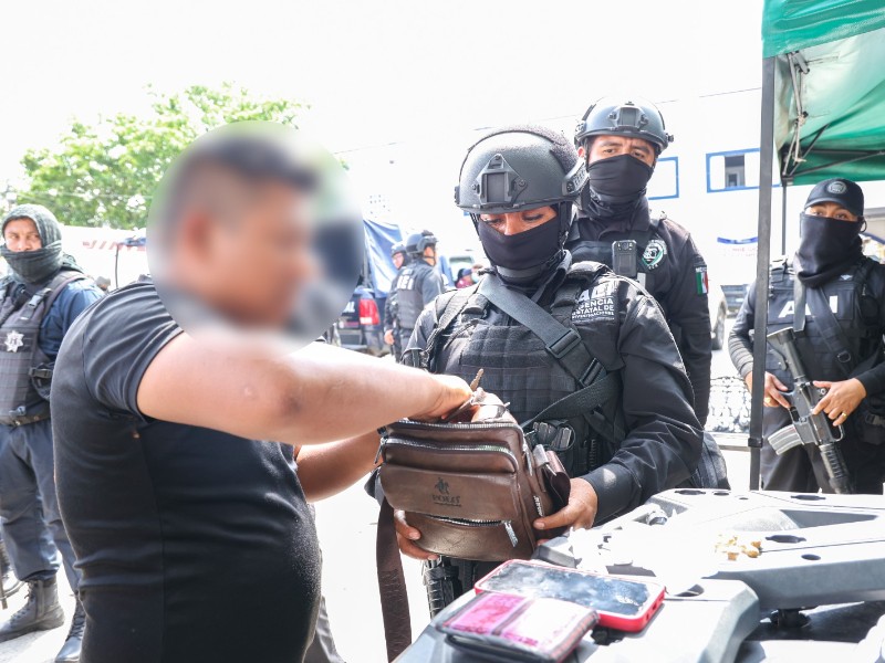 Operativo especial en Pinotepa Nacional deja ocho detenidos iniciales