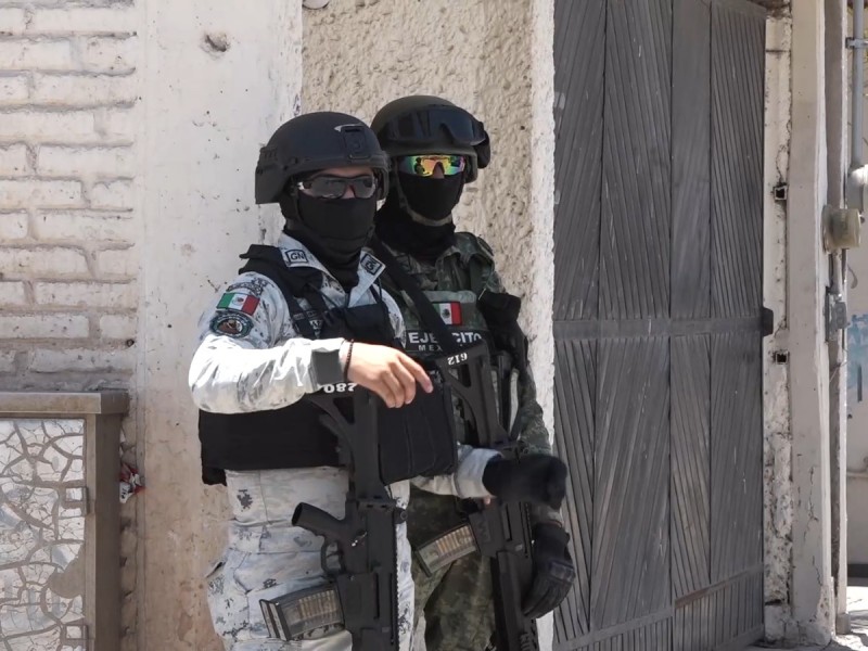 Militares aseguran droga, armas y químicos en diferentes operativos