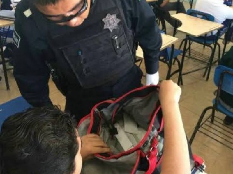 Operativo mochila segura disponible para escuelas que lo soliciten: Comisaría