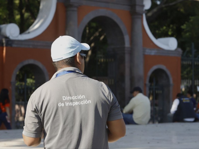 Operativo para desalentar el comercio no permitido en Alameda