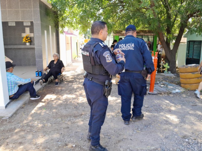 Operativo Vigilancia en panteones de Guasave registraron saldo blanco