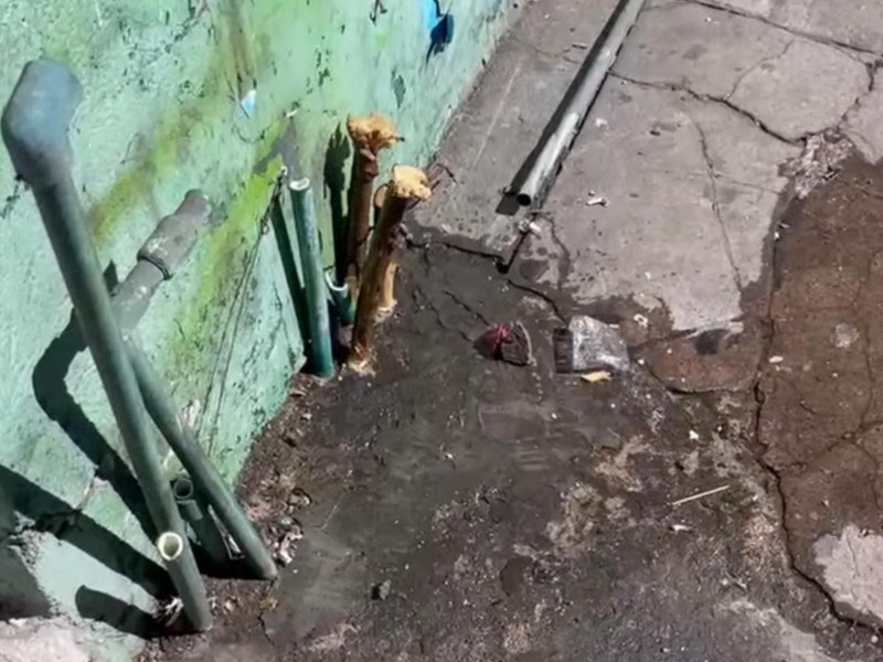Ordenan a JIAPAZ reconectar suministro de agua en Guadalupe tras corte injustificado