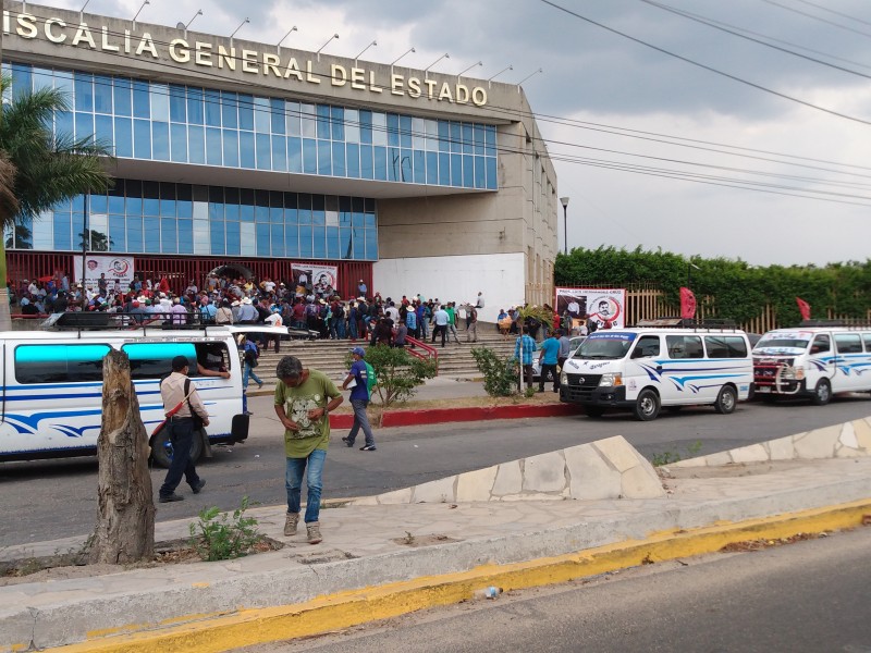 Organización campesina se apodera de vialidades y de la Fiscalia