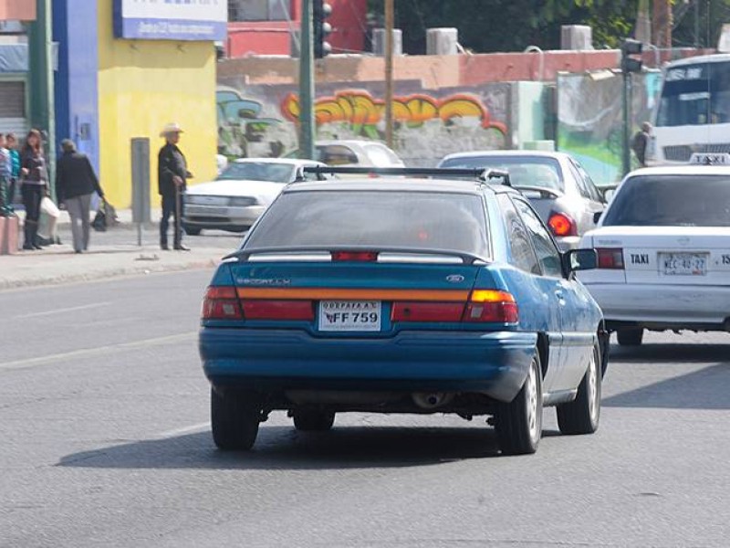 Organizaciones de carros 'chuecos' solicitan libre tránsito en diciembre